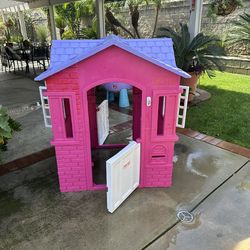 Playhouse Little Tykes