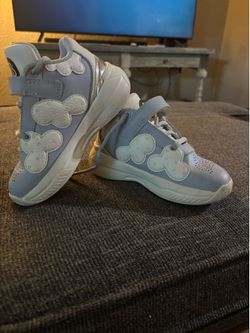 Girls shoes 👟