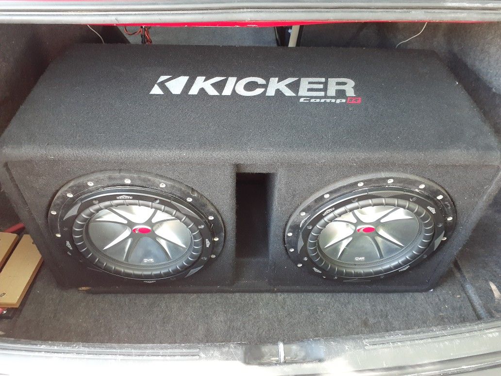 Kicker cvr 10 dual 2ohm