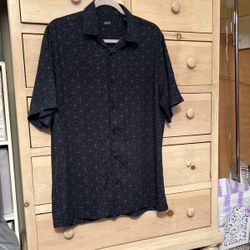 Man’s Medium “ALFANI” Blue Patterned Short Sleeve Button Up Short Sleeve Shirt