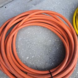 3/8 50 FT. 300 PSI PRESSURE, MADE IN CANADA PRESSURE COMPRESSOR HOSE. 