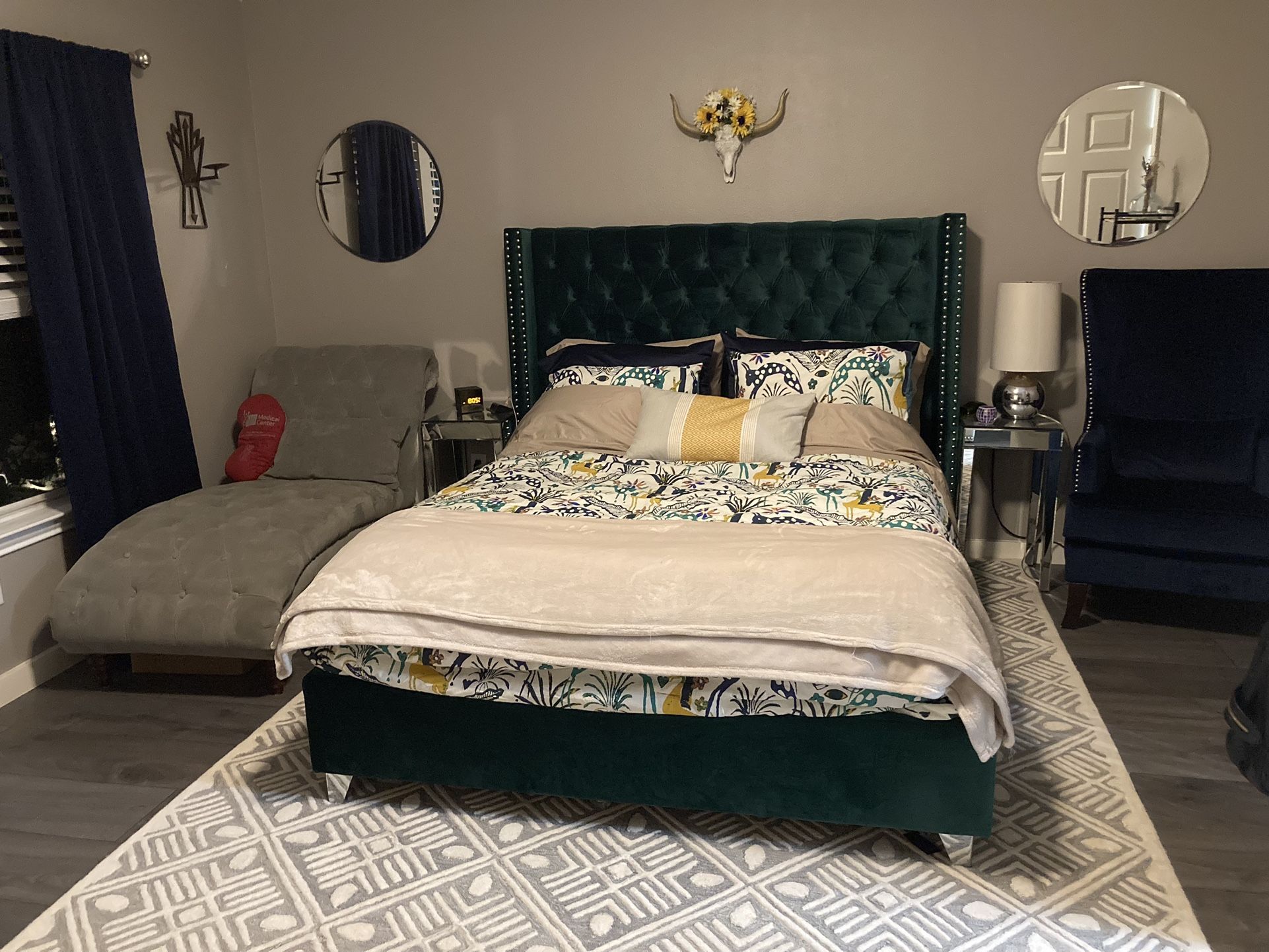 Tufted Wingback Green Bed Frame - Queen