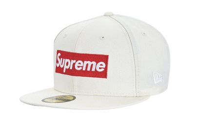 Supreme World Famous Box Logo - size 7 1/4