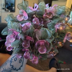 Baby shower items
