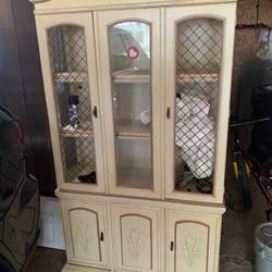  Cabinet 