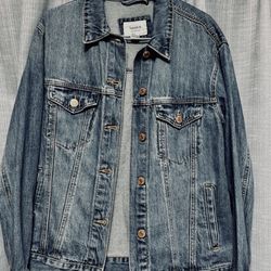 Forever 21 Denim Jacket EUC