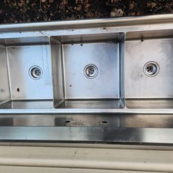 Stainless steel sink 3 compartments