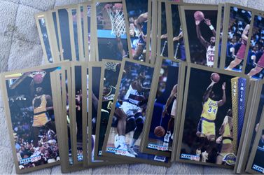 Single Box 92’-93’ Fleet Basketball Mixed Lot Not A Full Set READ!!