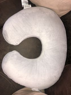 Baby boppy pillow