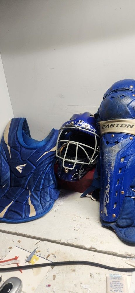 Easton Stealth Catchers Gear Blue & Grey Aged 12-15 Legs & Chest Good Shape