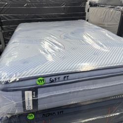 FULL SIZE SEALY POSTUREPEDIC (SOFT) EURO PILLOW TOP MATTRESS & BOX SPRING BED SET