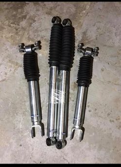 2011-2018 Chevy Silverado 2500/3500  ProRunner Monotube 2.0 shocks