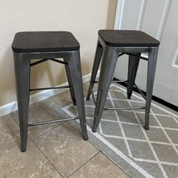 2 Matching Wood & Metal Bar Stools, 23.25” tall