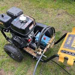 Dewalt Pressure Washer 4200 PSI 4 gpm Cat Pump 
