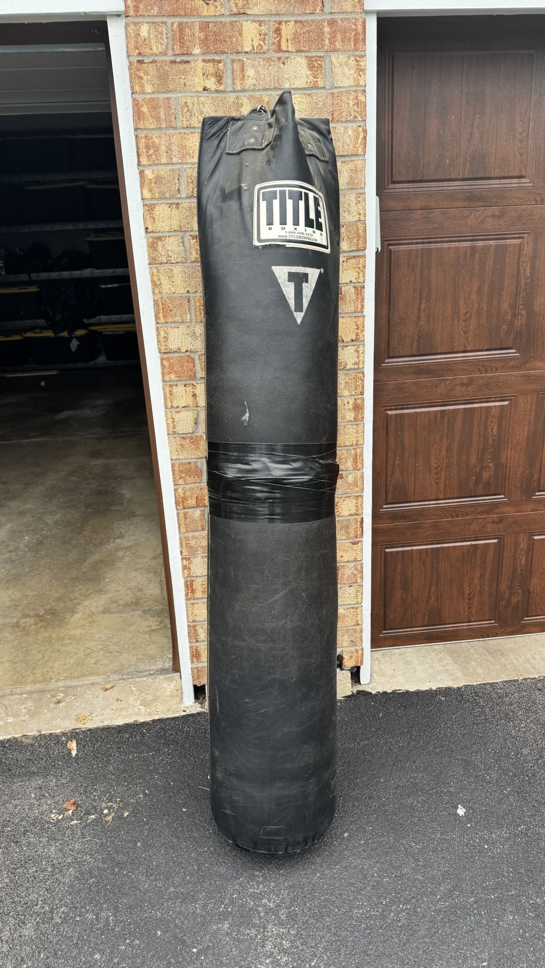TITLE Heavy Kickboxing Bag – 100 lb