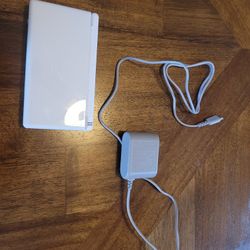 Nintendo Ds Lite With Charger