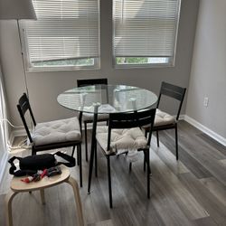 Table And Chairs 
