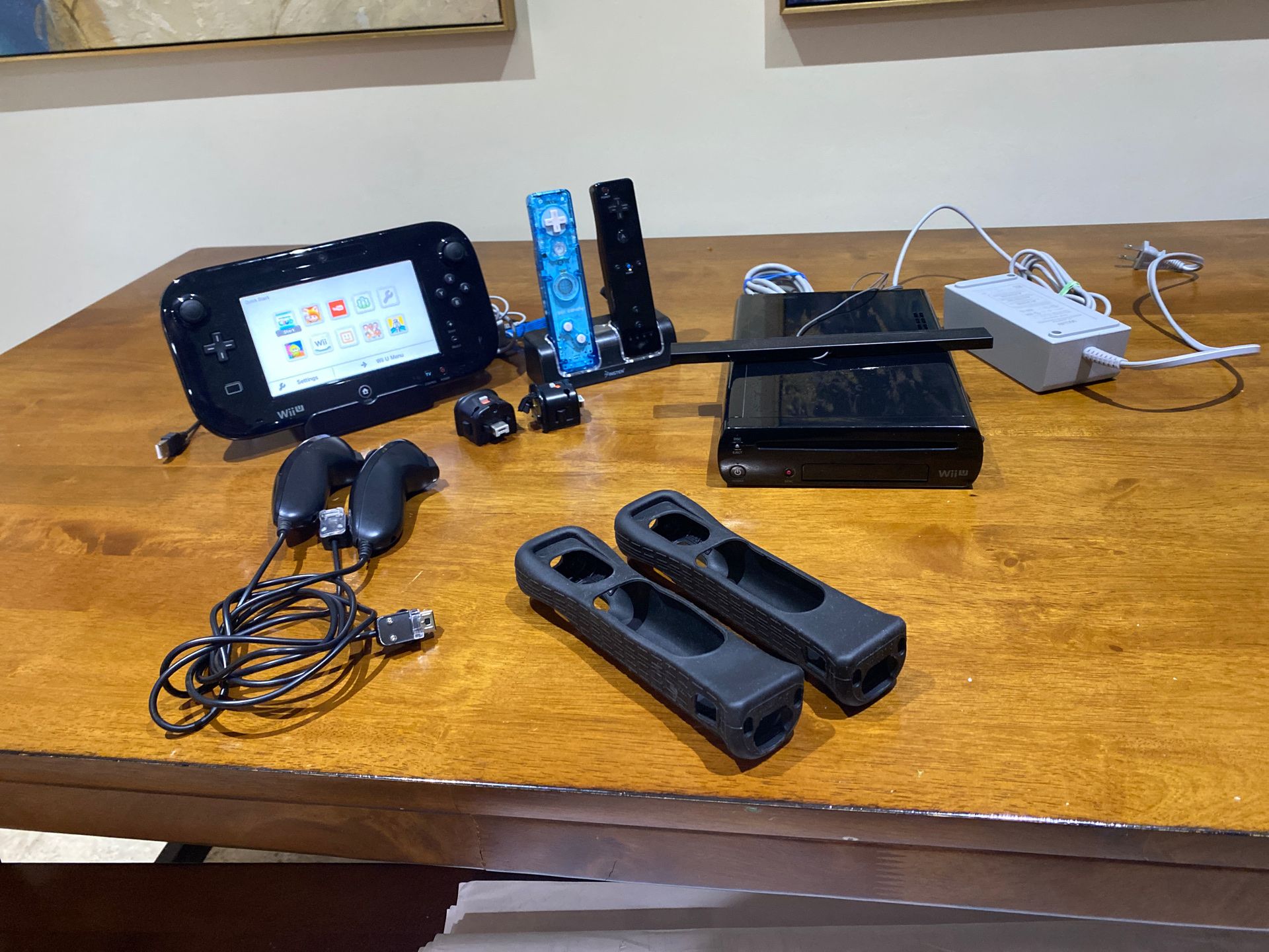 Nintendo Wii U console and remotes