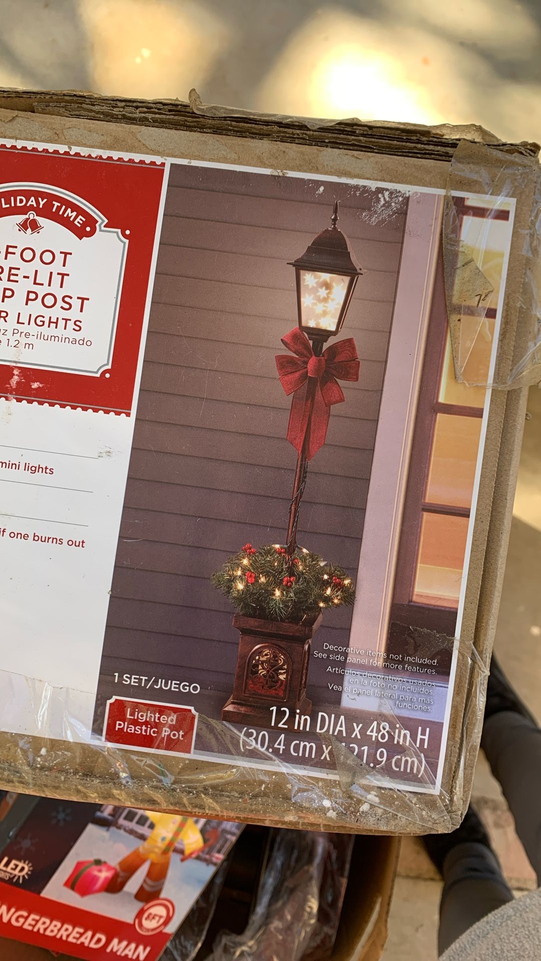 Christmas Lamp Post 2 Available
