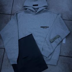 light oat essential shirt size M