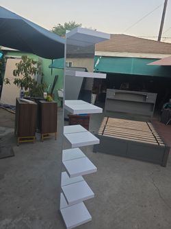 Mirrored Wall Shelves ( Brand New )