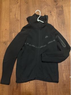 Large Black Nike Tech
