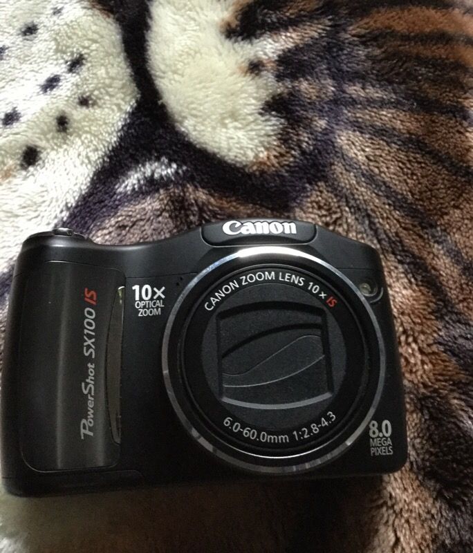 Canon power shot sx100is