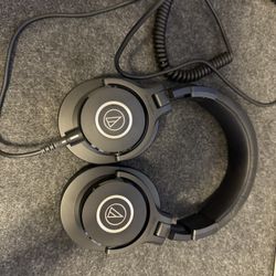 Audio Technica ATH-M40X Studio Monitor Headphones