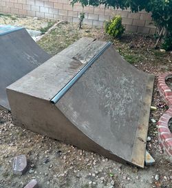Quarter pipe