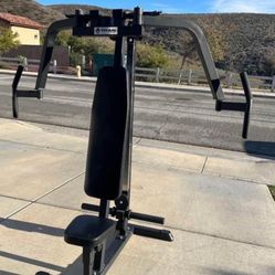 Pec Fly Chest Machine 