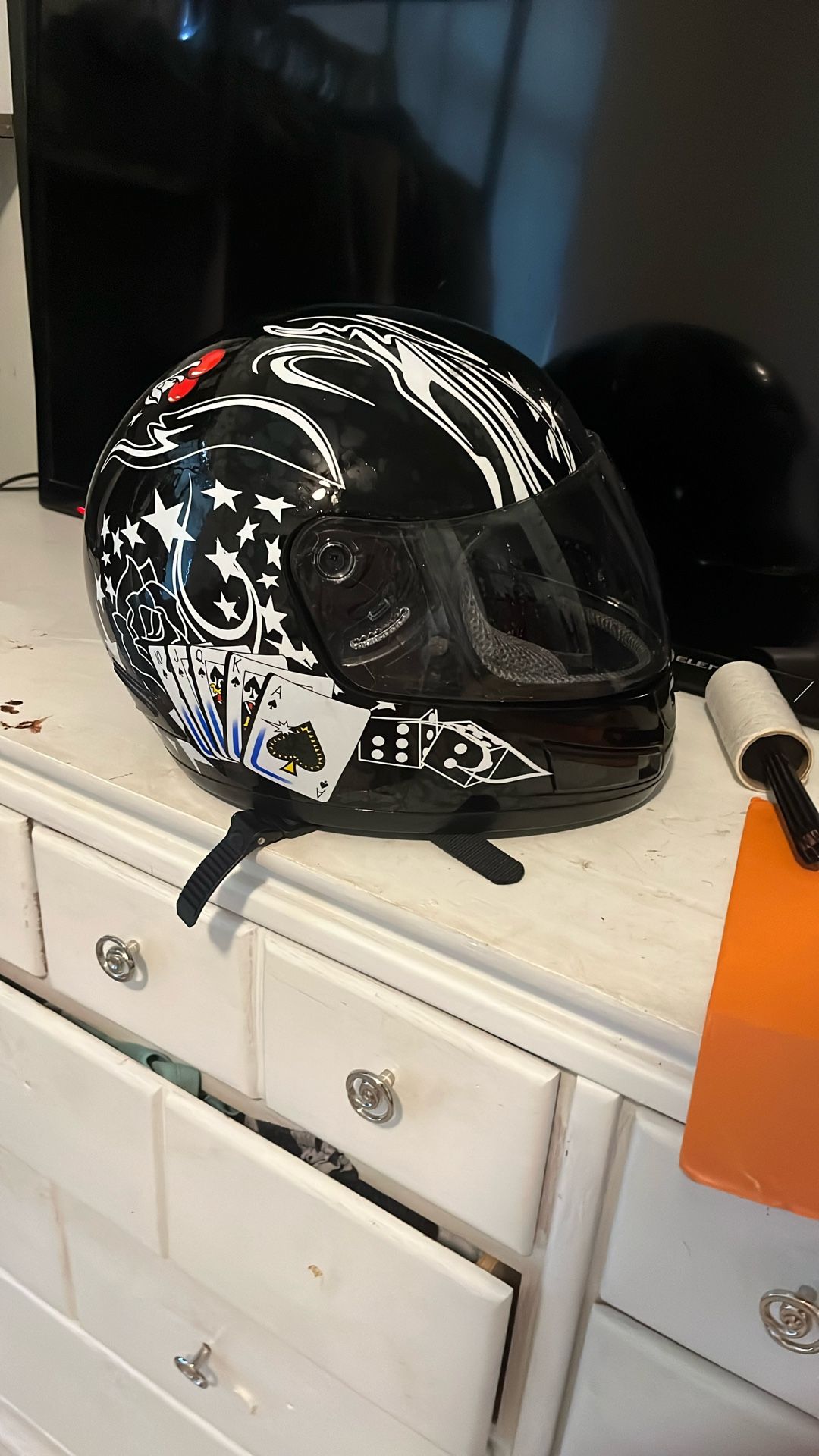 Motorcycle helmet