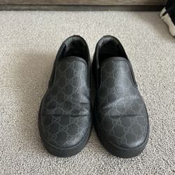 Gucci Slip Ons (Black Pattern) 