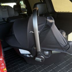 Nuna pipa RX Car Seat With Base