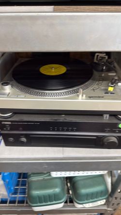 Gemini turntable & Yamaha receiver high tech