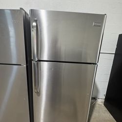 Refrigerator Frigidaire 30 Inches 