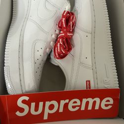 Size 9 Nike Air Force 1 Low