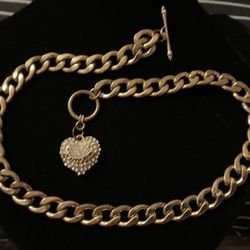 I LOVE YOU PENDANT AN CHOkER  CHAIN 