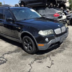 2008 BMW X3 PARTING OUT PARTS FOR SALE PARTES