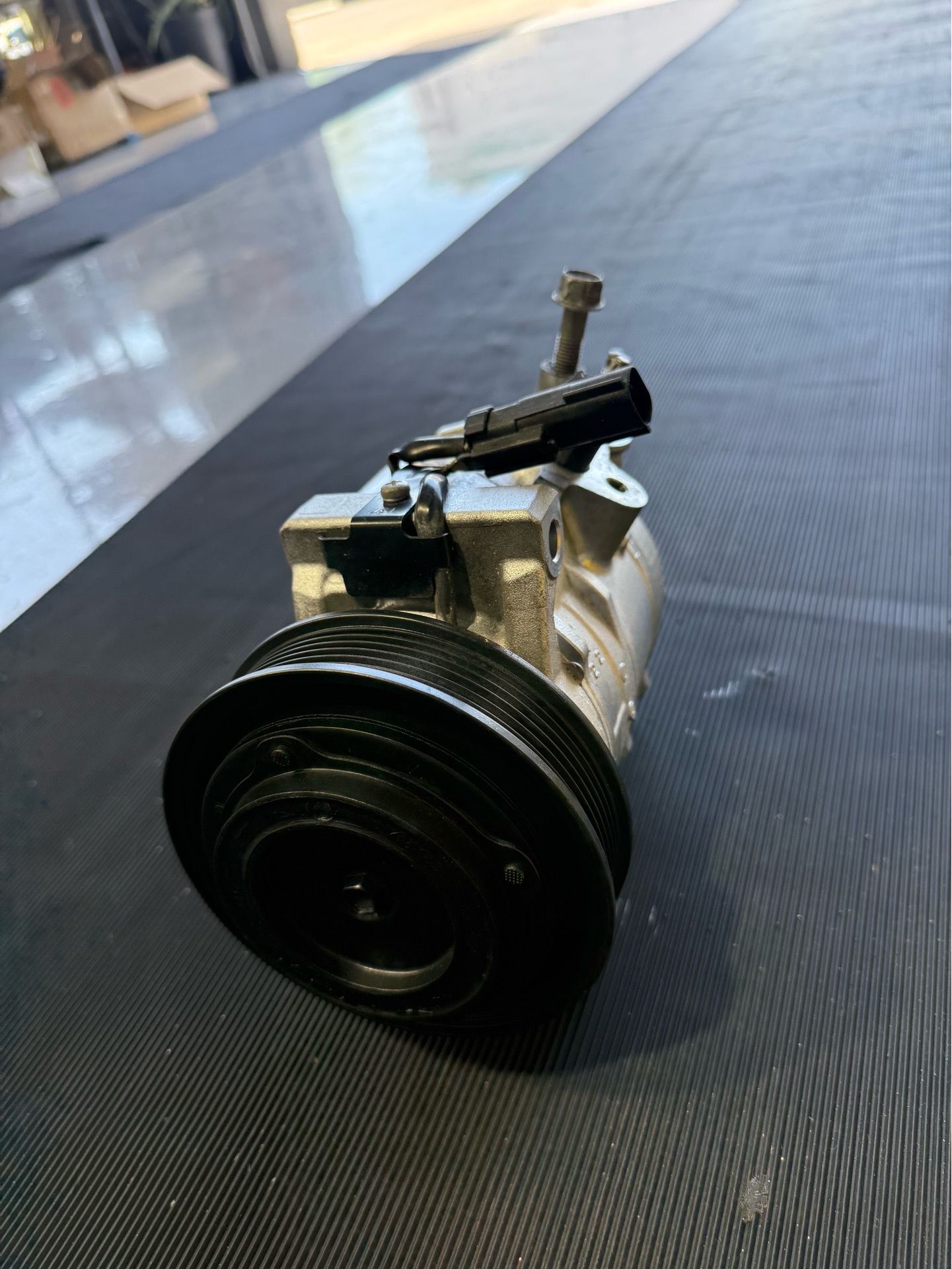 Compressor Denso 10SRE18C