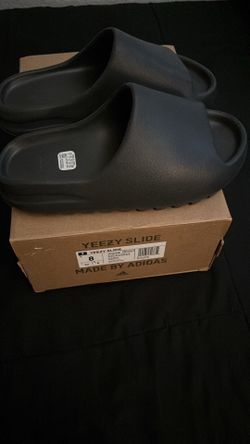 Onyx Yeezy slides