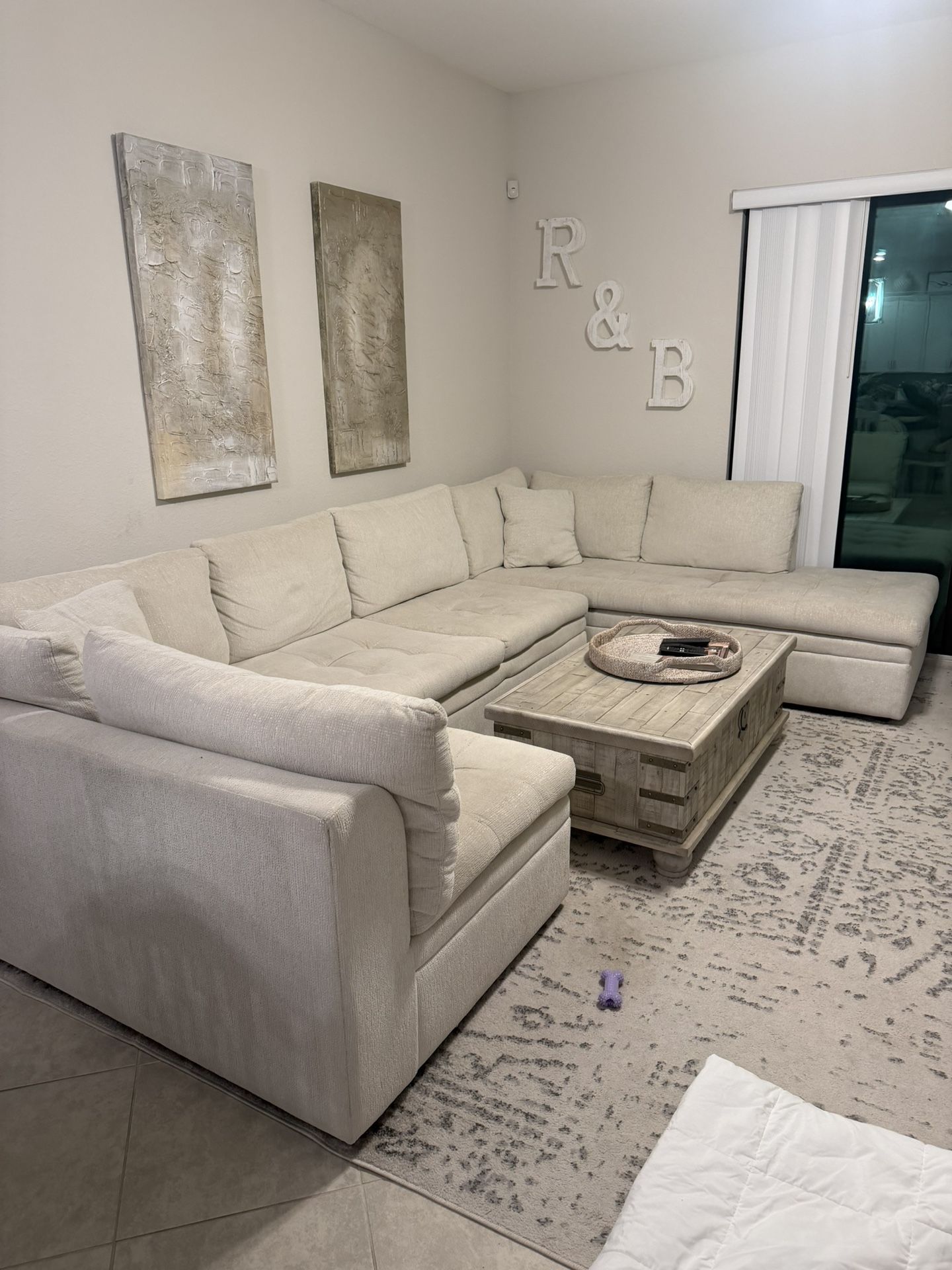 Sectional Couch With Pull Out 