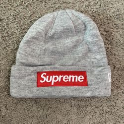 Supreme New era beanie