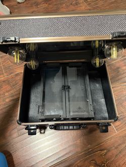 Vanity travel case -Impressions vanity