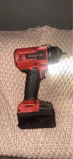 Snap-on Cordless Impact Wrench with Battery
