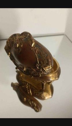 MID CENTURY ART NOUVEAU GOLD GILDED CAST METAL TRINKET DRESSER BOX 4"×3" - M07