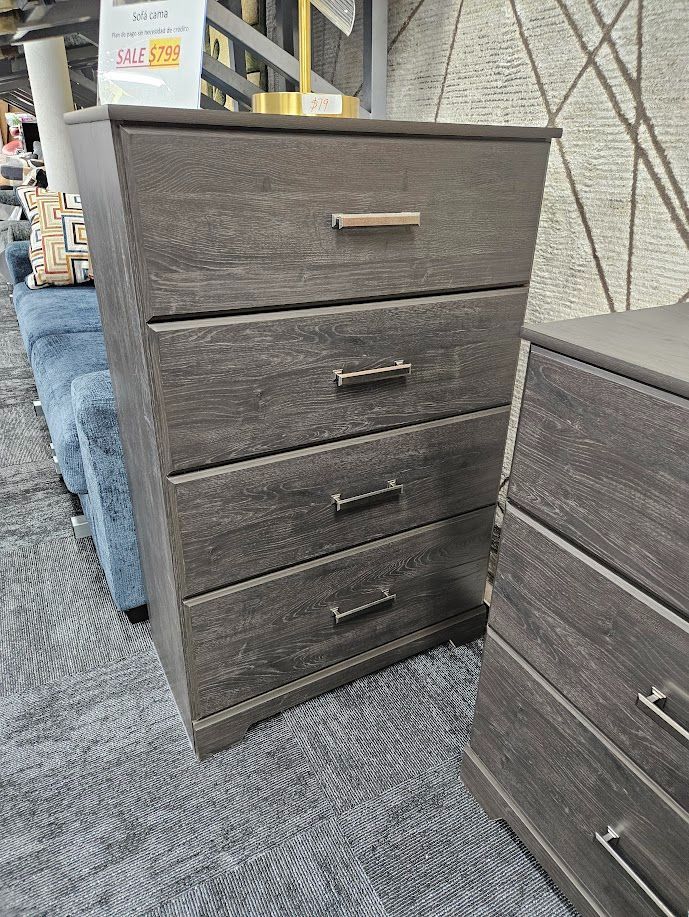 New Ashley belachime 4 drawer chest special