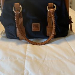 Dooney & Bourke