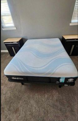 Tempur-Pedic Mattress with Adjustable Base