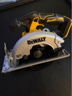 DEWALT circular saw