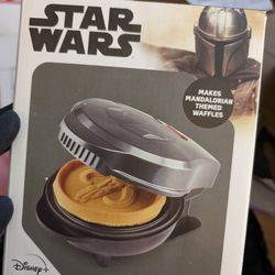 Star Wars Mandalorian Waffle Maker